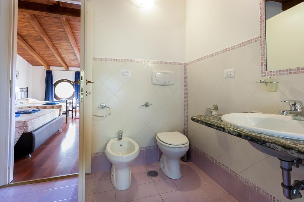 Relais Villaggio Azzurro Roma Habitación foto